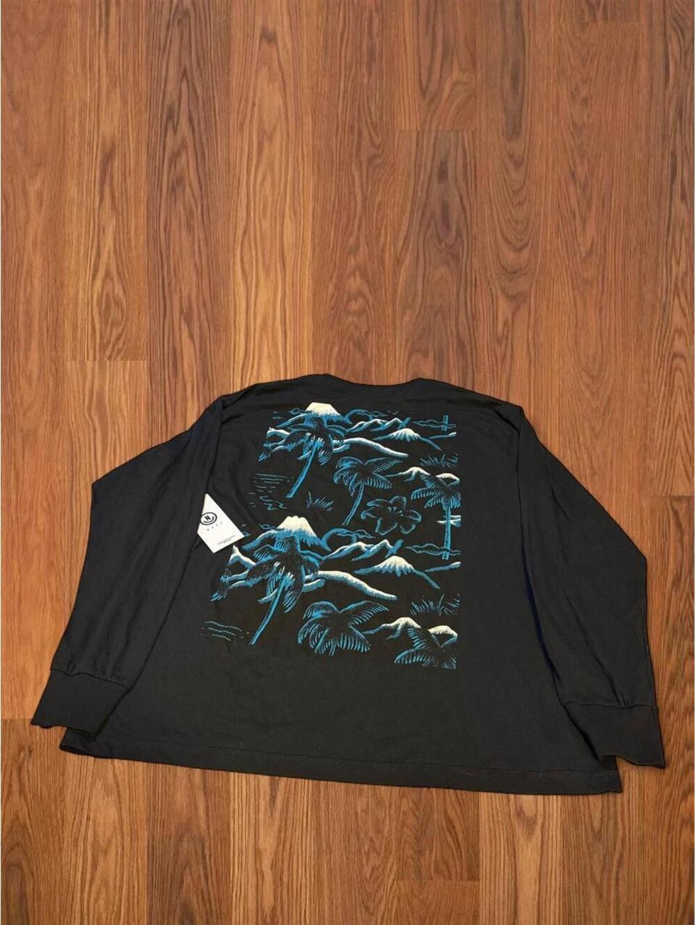 NWT Neff Long Sleeve T Shirt Large Black Blue Mountain Palm Tree Graphic